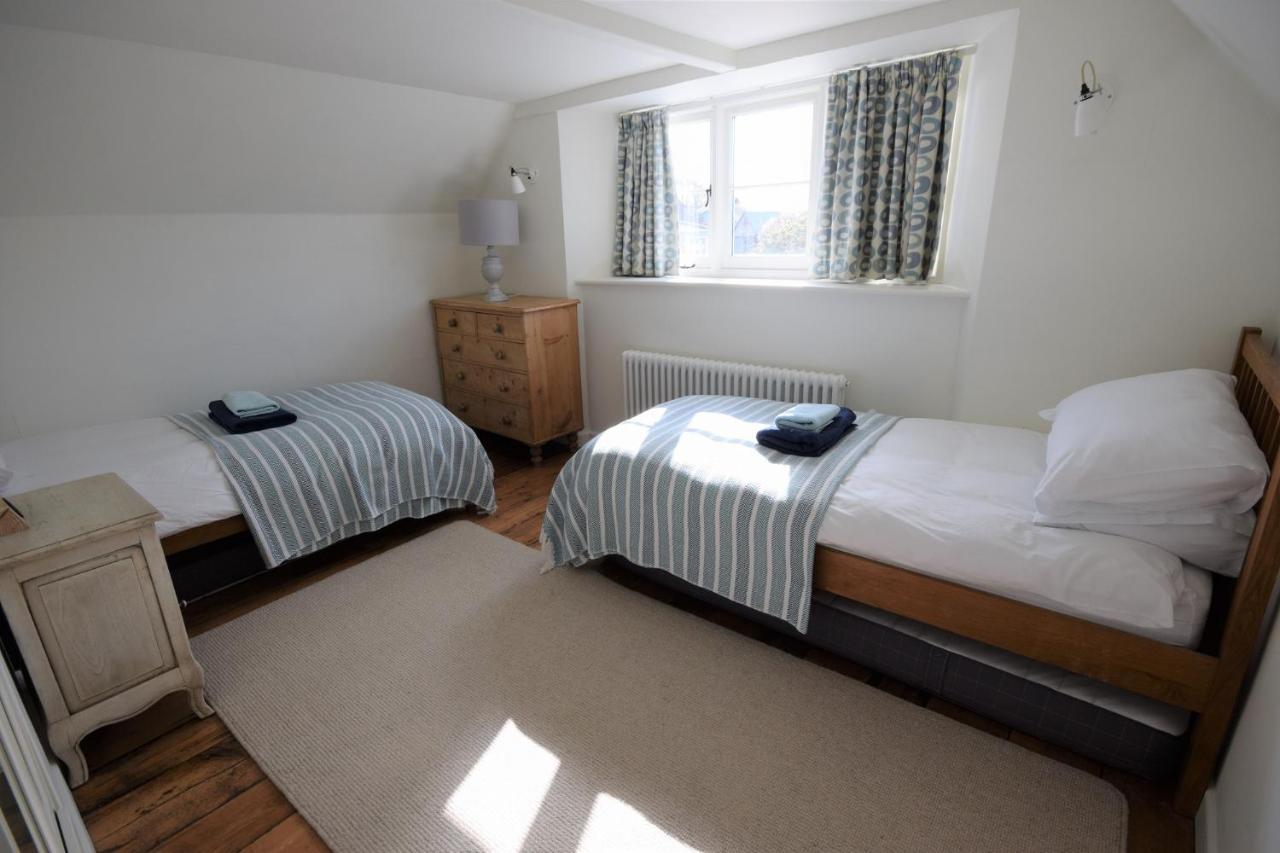 Greystone Cottage - Sea Views, Short Stroll To A Beautiful Sandy Beach Brook  エクステリア 写真