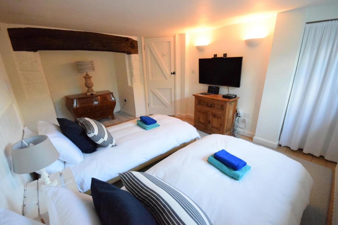 Greystone Cottage - Sea Views, Short Stroll To A Beautiful Sandy Beach Brook  エクステリア 写真